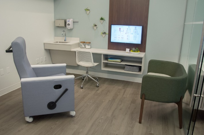 How to Clean Wood Furniture to Make It Look Brand New a82e-8921-aaa8